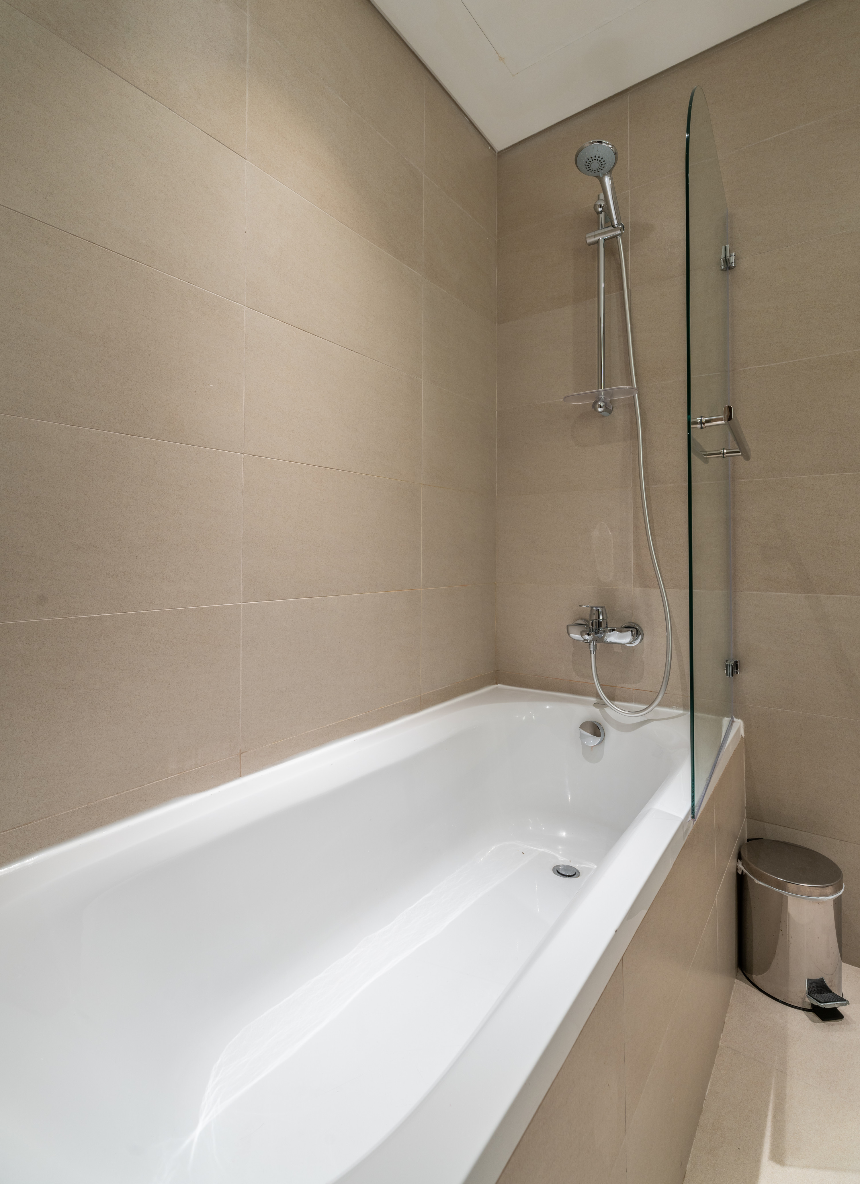 Luxury Vibe l Fancy One Bedroom Apartment in Downtown Dubai