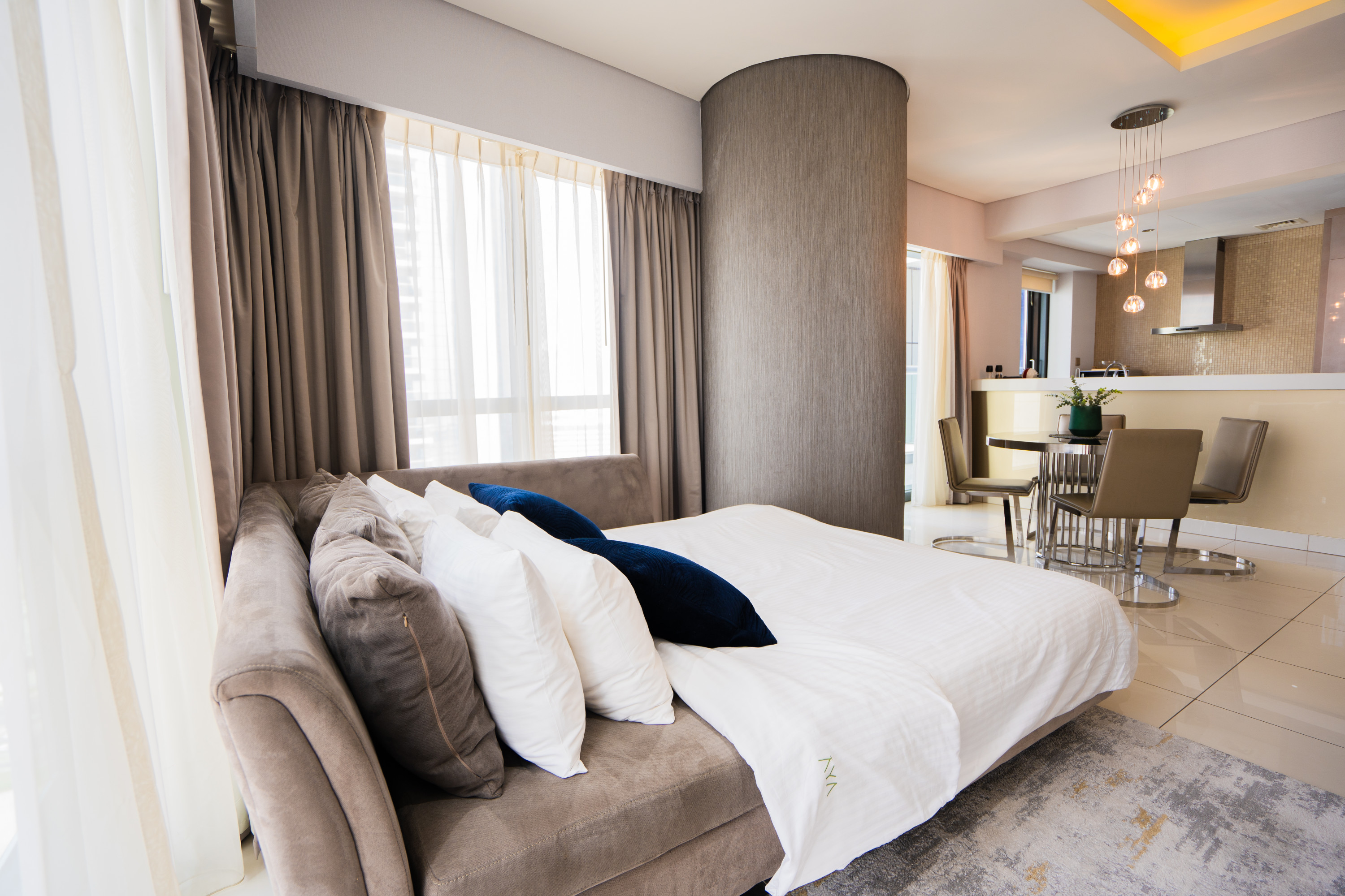 Luxury 2BR with Burj Khalifa & Dubai Frame Views