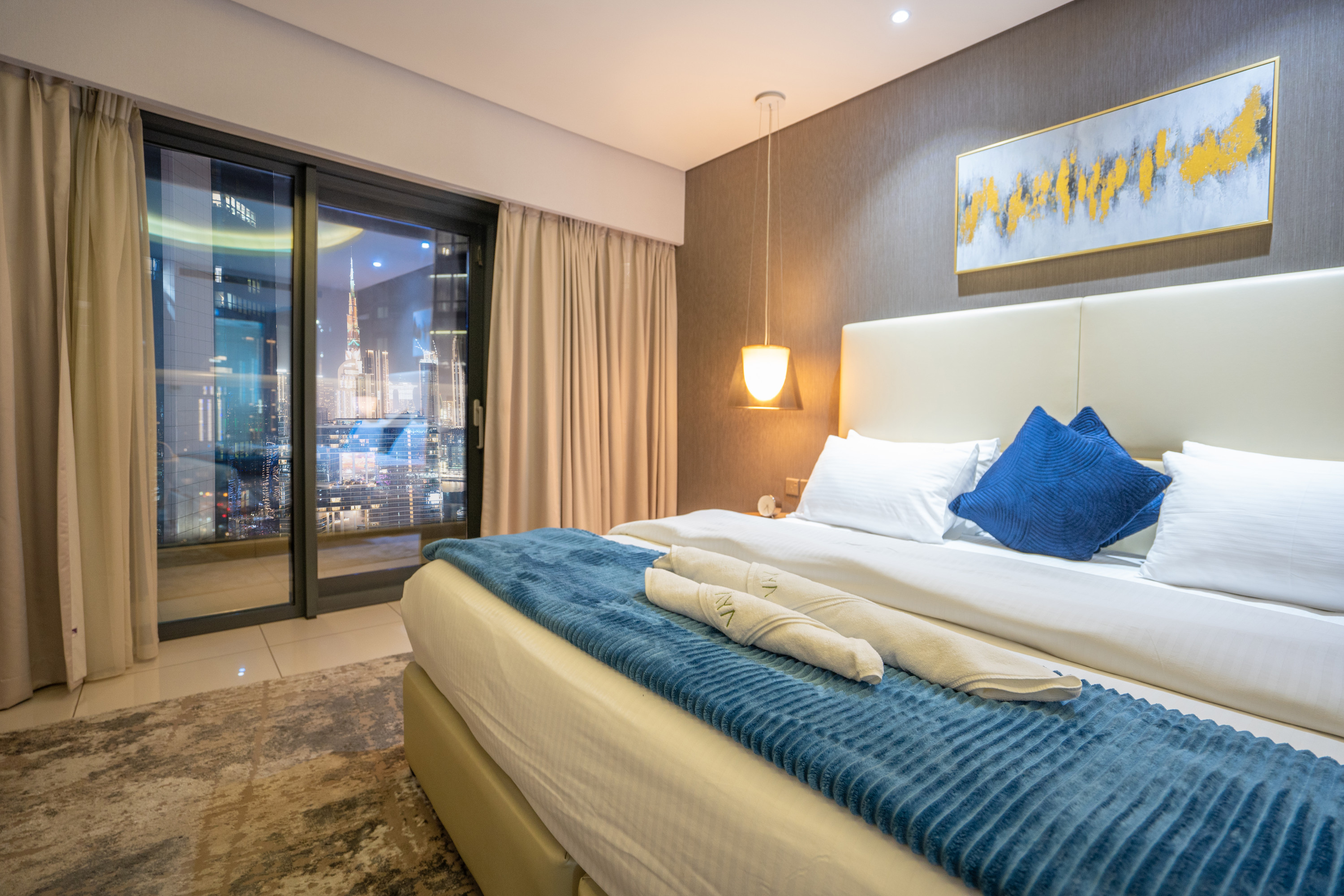 Luxury 2BR with Burj Khalifa & Dubai Frame Views