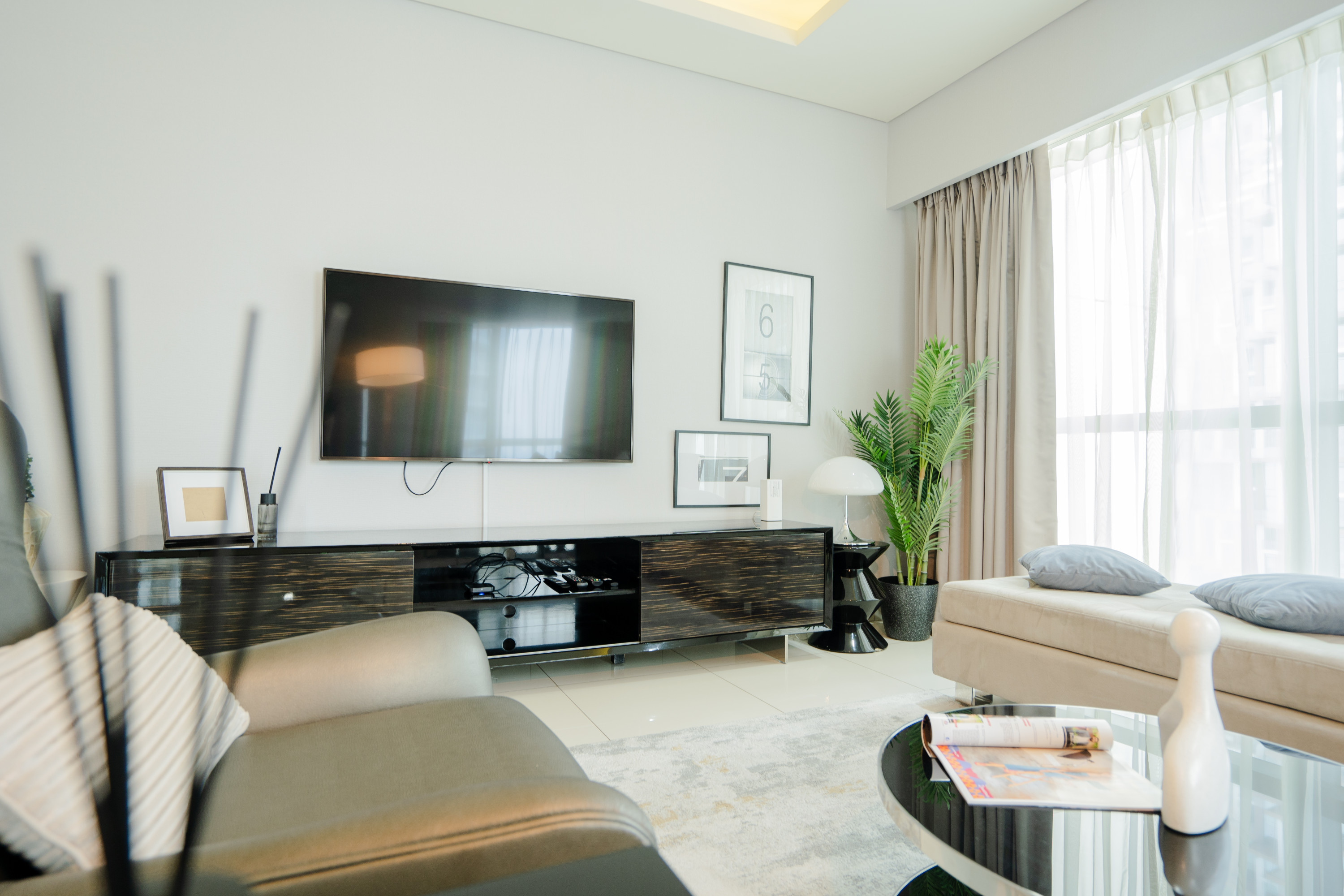 Luxury 2BR with Burj Khalifa & Dubai Frame Views